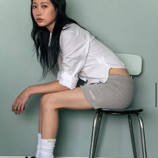 [BUNJANG] Ponyz Gray Mini Skirt / 포니즈 퍼후드집업+그레이 스커트 속바지내장 세트판매