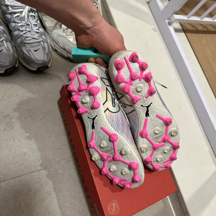 [BUNJANG] Future 7 Ultimate MG 260mm Soccer Cleats / 퓨처7 얼티메이트 mg 260mm