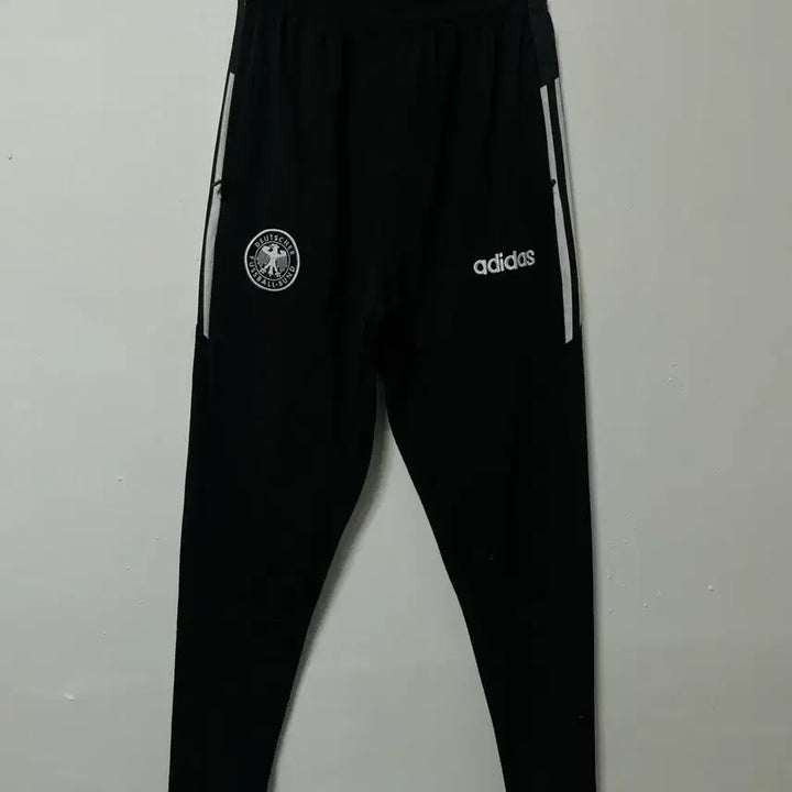 [SOLD OUT] 30-32 아디다스 기능성 밴딩 트레이닝 바지 정품