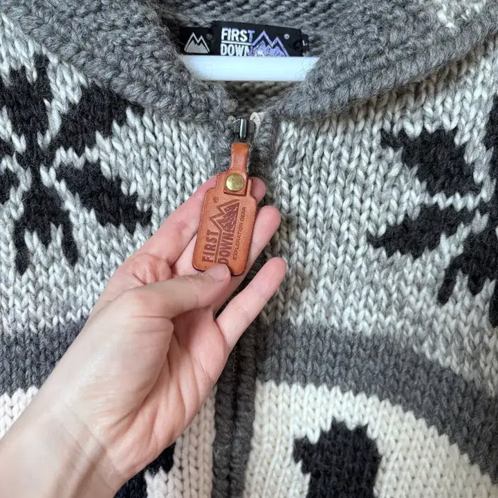 [BUNJANG] First Down Retriever Cowichan Zip-Up Sweater / 빈티지 대장템 퍼스트다운 리트리버 눈꽃 코위찬 집업