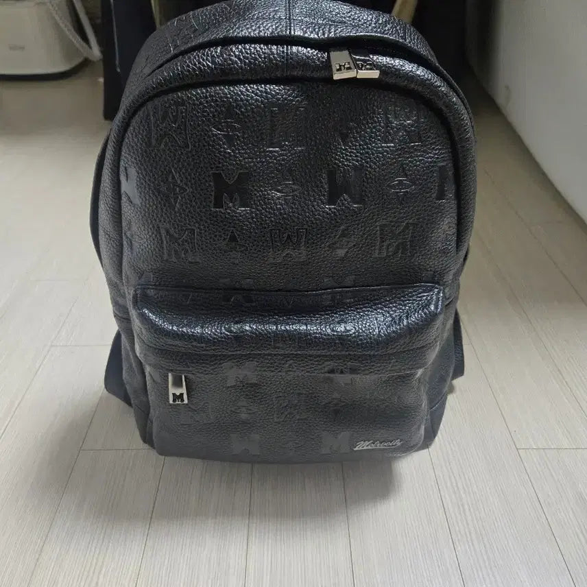 [SOLD OUT] 메트로시티 블랙 레더 백팩 가방