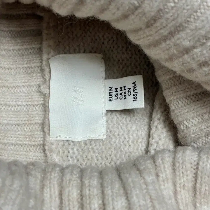 [BUNJANG] H&amp;M Turtleneck Short Sleeve Knit Top / H&amp;m 터틀넥 반팔 니트