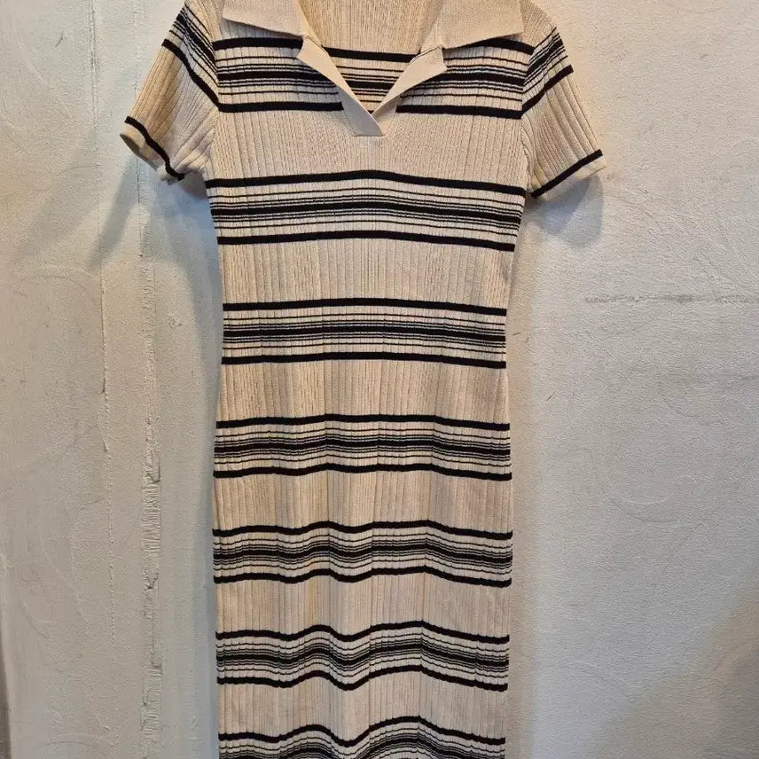 [BUNJANG] Knit Striped Long Dress / 카라넥 스트라이프 니트 원피스
