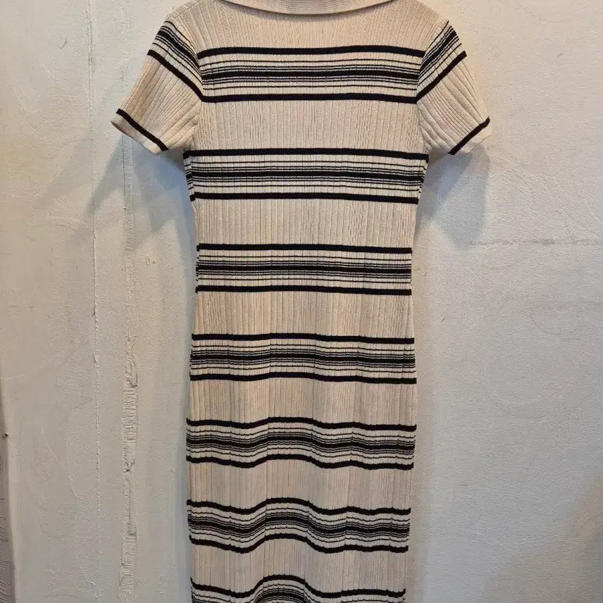 [BUNJANG] Knit Striped Long Dress / 카라넥 스트라이프 니트 원피스