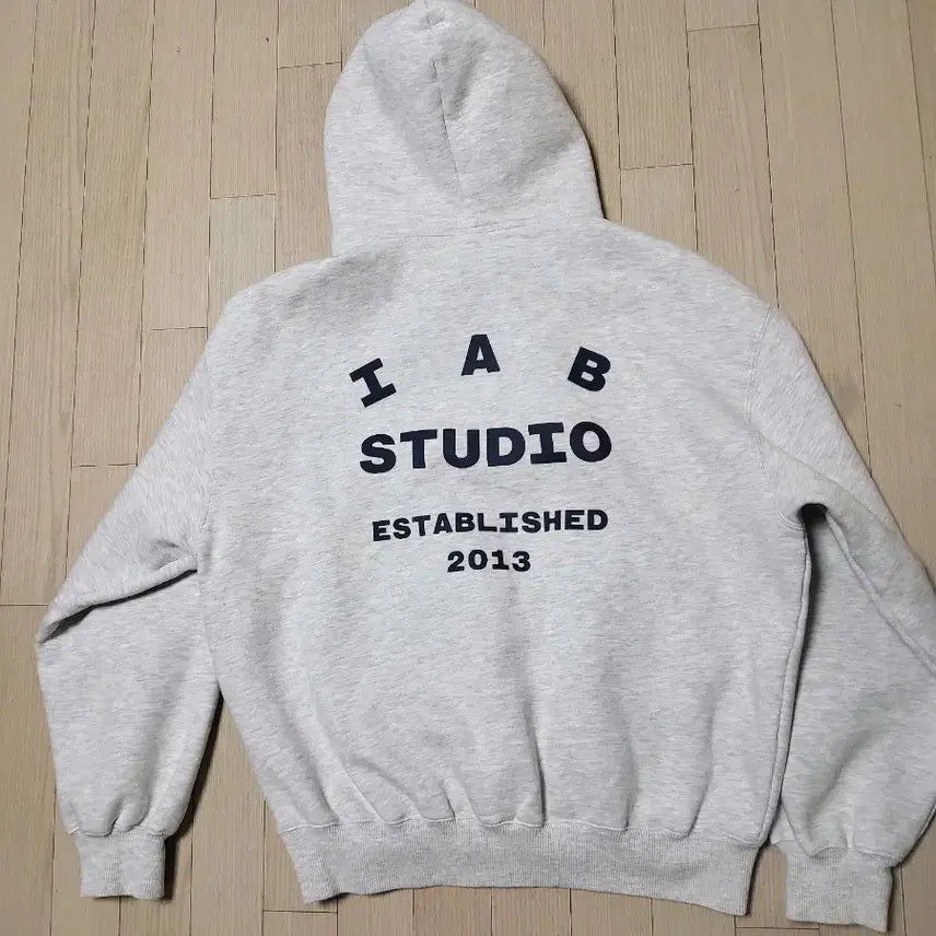 [BUNJANG] IAB Studio 25 Hoodie Light Gray Navy L / 아이앱 스튜디오 25 후드 라이트 그레이 네이비 L