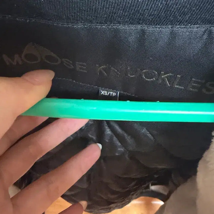 [BUNJANG] Moose Knuckles Bunny Sweater / 무스너클 바니스웨터
