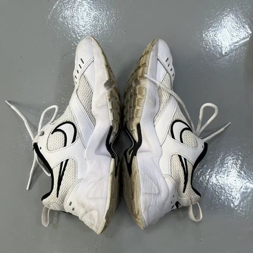 [BUNJANG] Nike Air Heights Sneakers / 255 나이키 에어 하이츠 운동화 0306M
