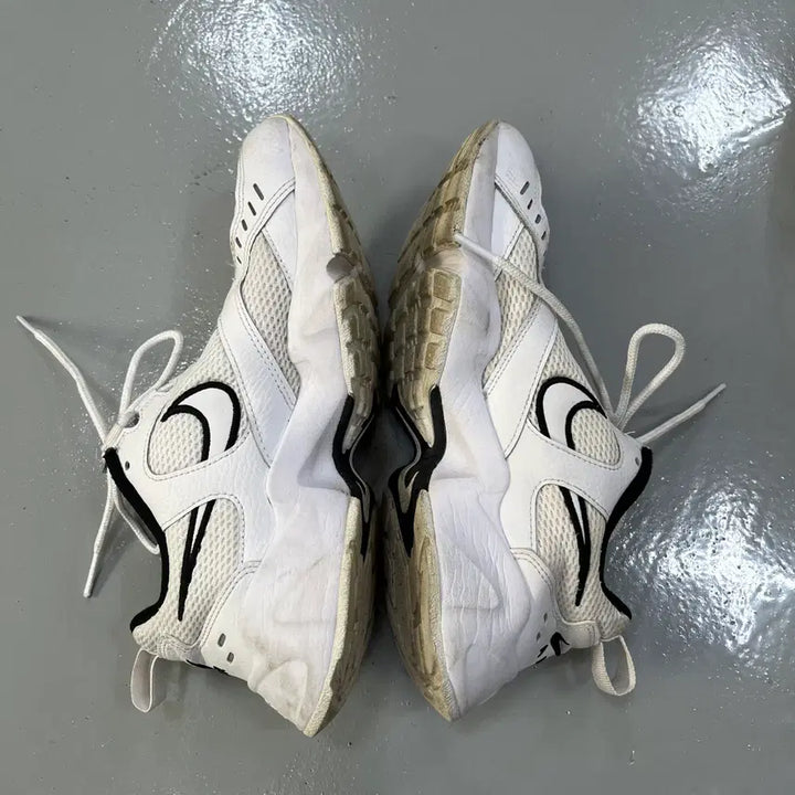 [BUNJANG] Nike Air Heights Sneakers / 255 나이키 에어 하이츠 운동화 0306M