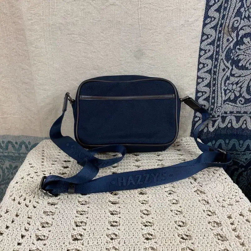 [BUNJANG] Hazzys Check Mini Crossbody Shoulder Bag / [F] 헤지스 체크 미니 크로스백 숄더백 가방