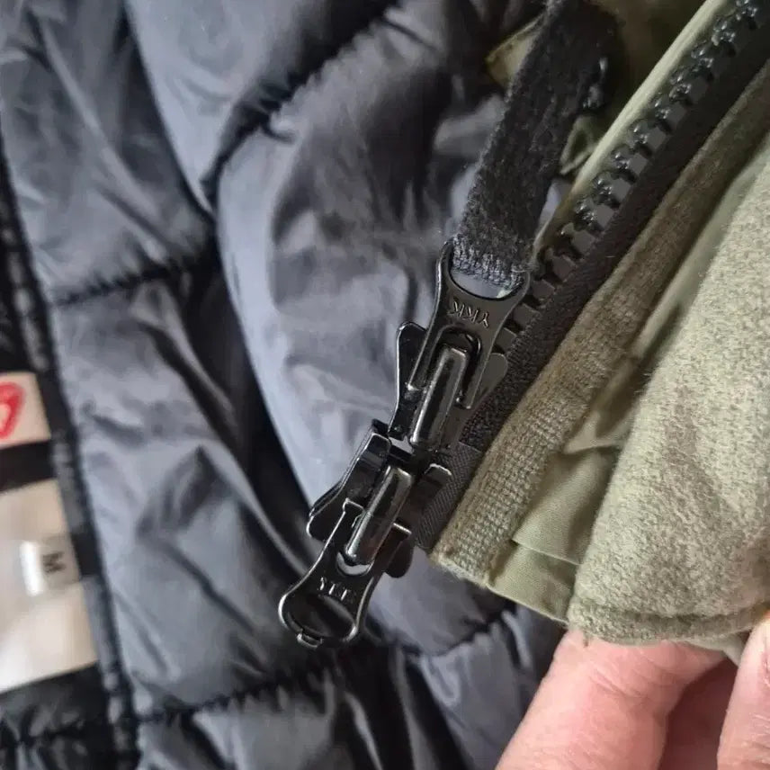 [BUNJANG] Stone Island Micro Reps PrimaLoft Padded Jacket / 스톤아일랜드 마이크로랩스 프리마로프트 패딩