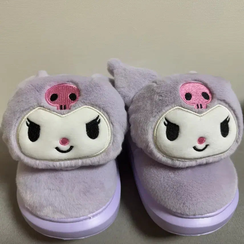 [BUNJANG] Sanrio Kuromi &amp; Cinnamoroll Slippers / 산리오 쿠로미 , 시나모롤 신발