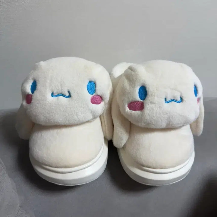 [BUNJANG] Sanrio Kuromi &amp; Cinnamoroll Slippers / 산리오 쿠로미 , 시나모롤 신발