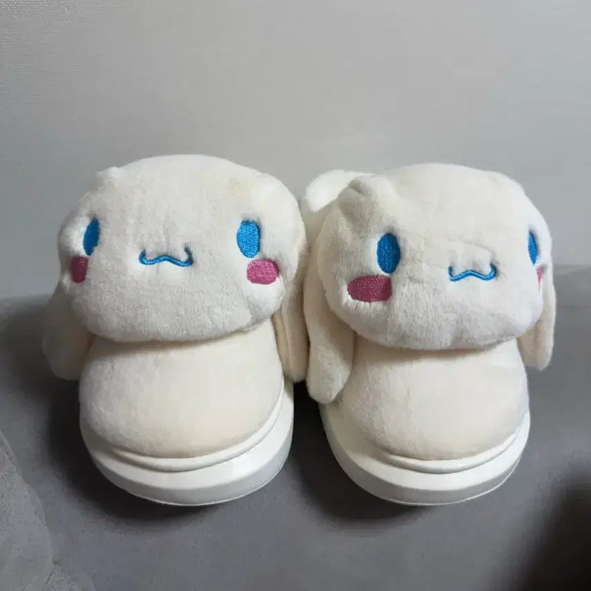 [BUNJANG] Sanrio Kuromi &amp; Cinnamoroll Slippers / 산리오 쿠로미 , 시나모롤 신발