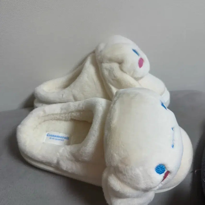 [BUNJANG] Sanrio Kuromi &amp; Cinnamoroll Slippers / 산리오 쿠로미 , 시나모롤 신발