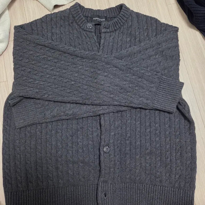 [BUNJANG] 48 포커페이스 Cable Cardigan Charcoal / [48] 포커페이스 케이블 가디건 차콜