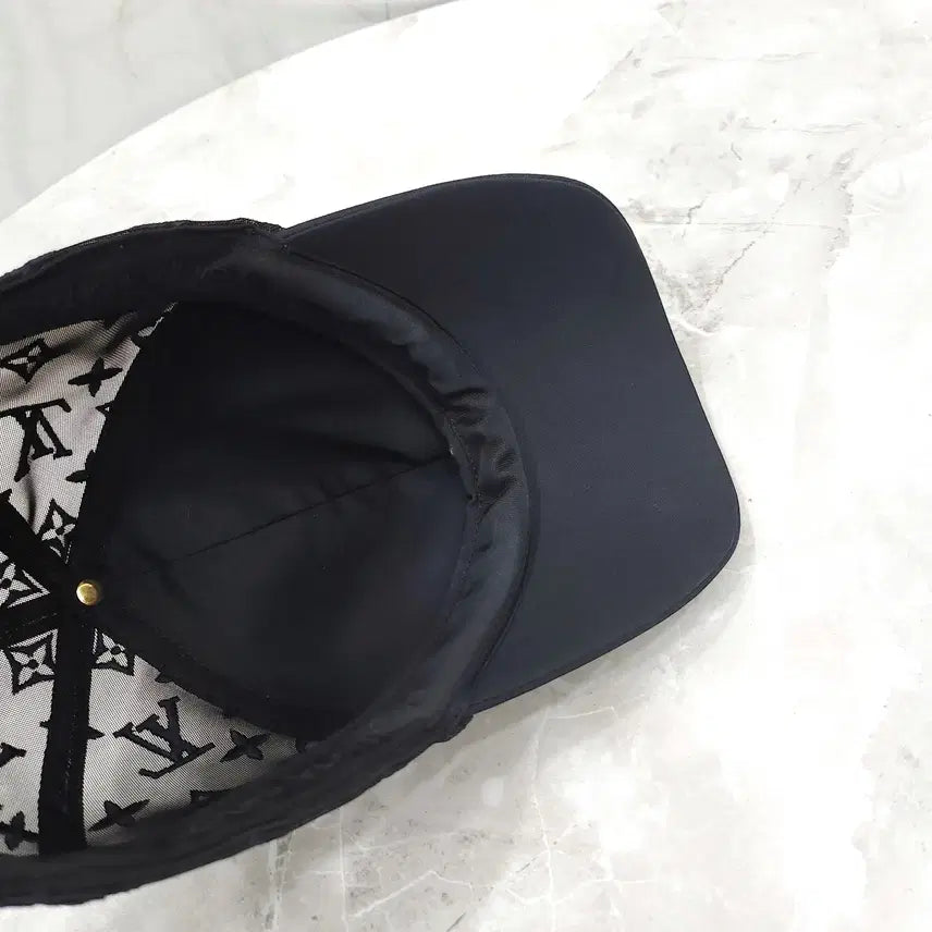 [BUNJANG] Louis Vuitton Monogram Mesh Baseball Cap Black XL / 루이비통 LV 모노그램 메쉬 베이스볼 캡 블랙 XL M77116