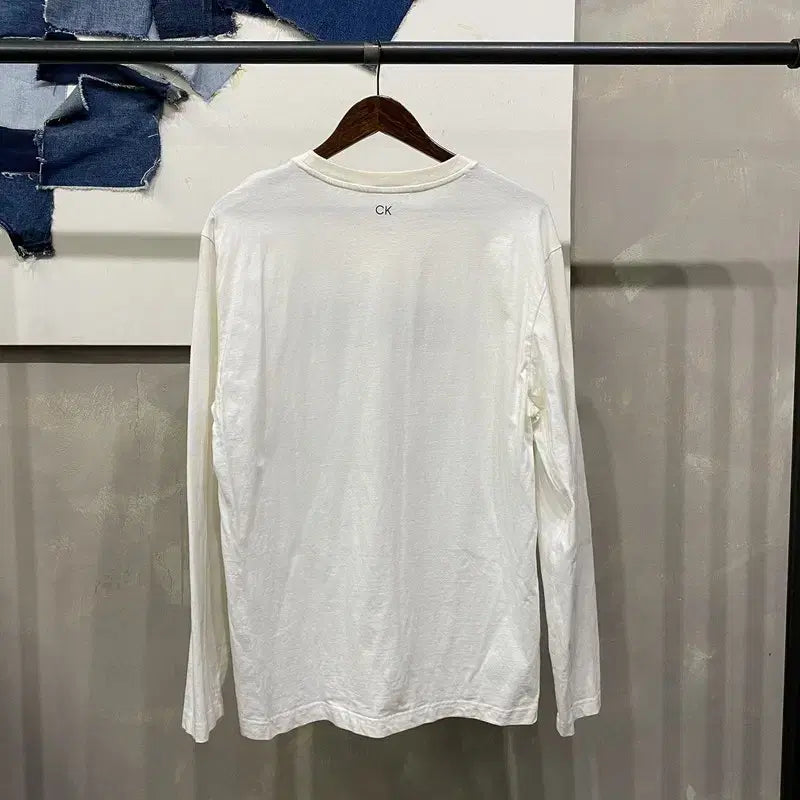 [BUNJANG] Calvin Klein CK Box Logo Long Sleeve T-shirt / (110) 캘빈클라인 CK 캐주얼 박스로고 프린팅 롱슬리브 긴팔 티