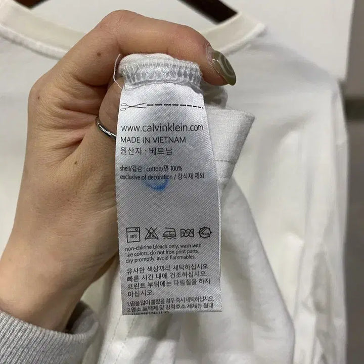[BUNJANG] Calvin Klein CK Box Logo Long Sleeve T-shirt / (110) 캘빈클라인 CK 캐주얼 박스로고 프린팅 롱슬리브 긴팔 티