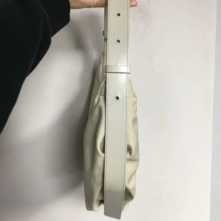 [SOLD OUT] 낫띵리튼 나일론 호보백