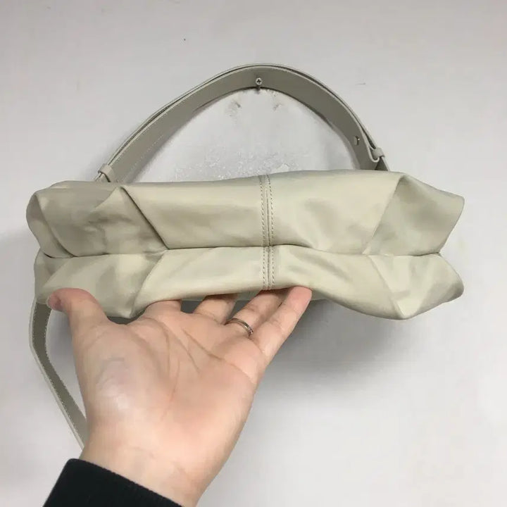 [SOLD OUT] 낫띵리튼 나일론 호보백