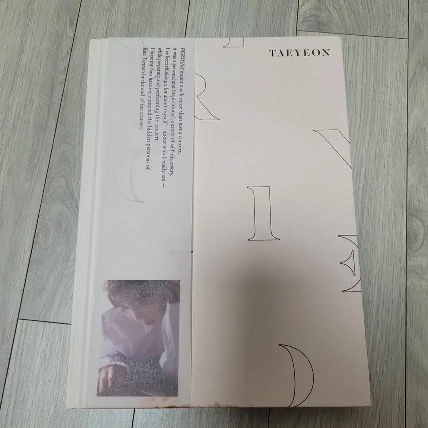 [BUNJANG] Girls Generation Taeyeon PERSONA Photobook / 소녀시대 taeyeon 태연 PERSONA 포토북