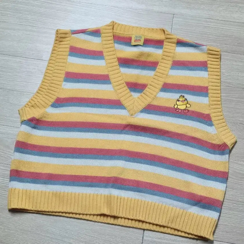 [BUNJANG] Disney Toy Story Ducky &amp; Bunny Knit Vest / 디즈니 토이스토리 더키앤버니 니트 조끼