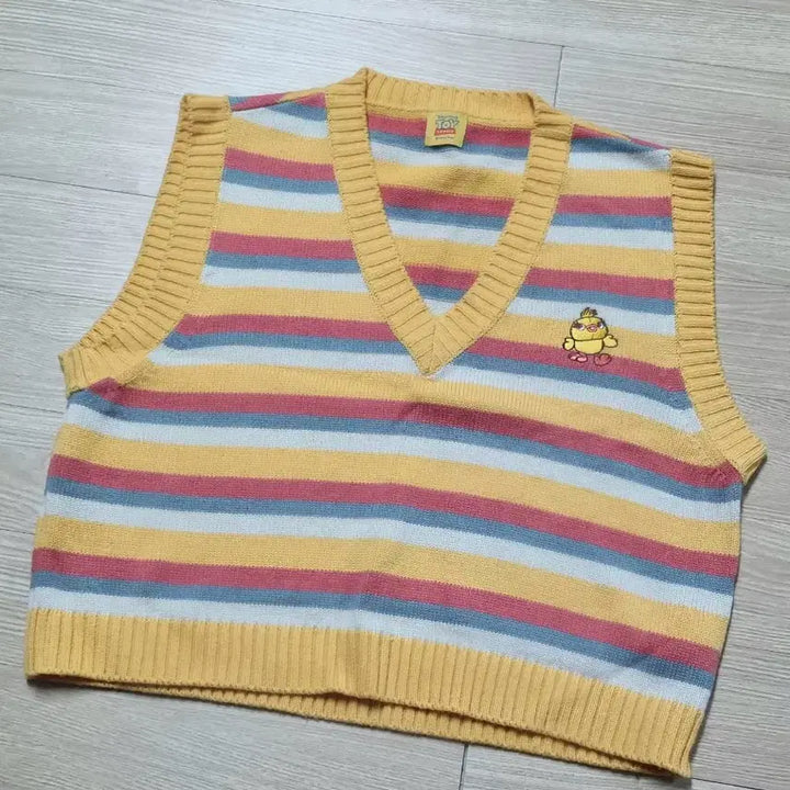 [BUNJANG] Disney Toy Story Ducky &amp; Bunny Knit Vest / 디즈니 토이스토리 더키앤버니 니트 조끼