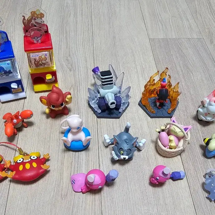 [BUNJANG] Pokemon Figures &amp; Gachapon Set / 포켓몬스터 피규어 및 가챠