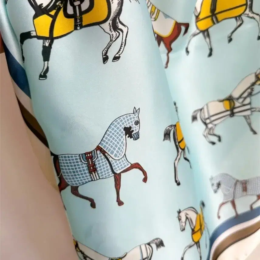 [BUNJANG] Sky Blue Horse Print Scarf / 말 그림 스카프 하늘색 (새상품)
