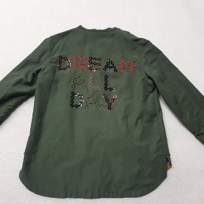 [SOLD OUT] 베네통 카키색 숏 점퍼 여성90