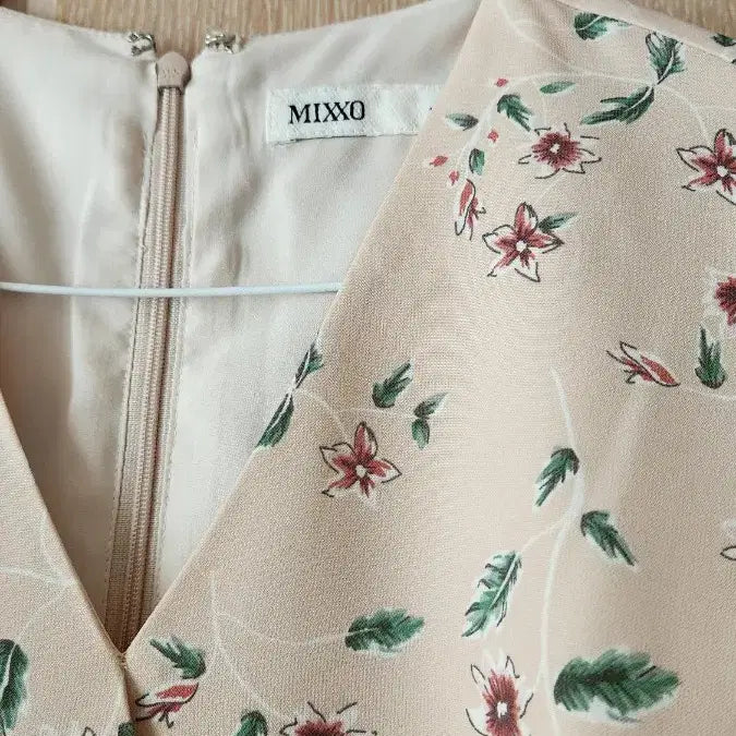 [BUNJANG] MIXXO Floral Pattern Dress / 미쏘 꽃무늬 원피스