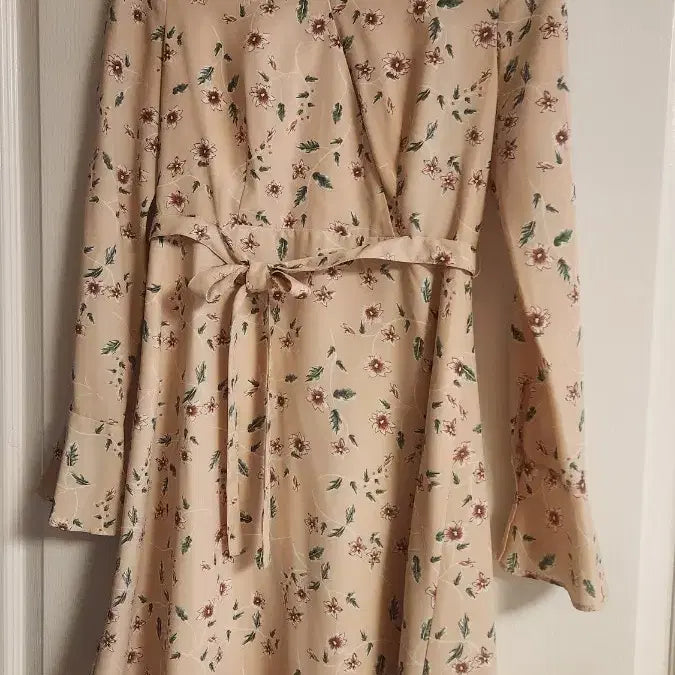 [BUNJANG] MIXXO Floral Pattern Dress / 미쏘 꽃무늬 원피스