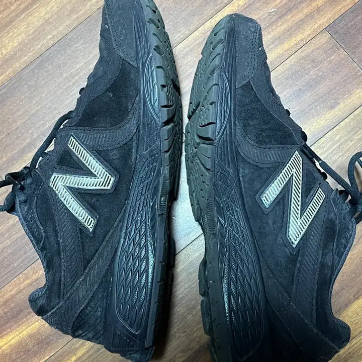 [BUNJANG] New Balance Kith 860v2 Espresso Sneakers / 뉴발란스 키스 860v2 에스프레소 270
