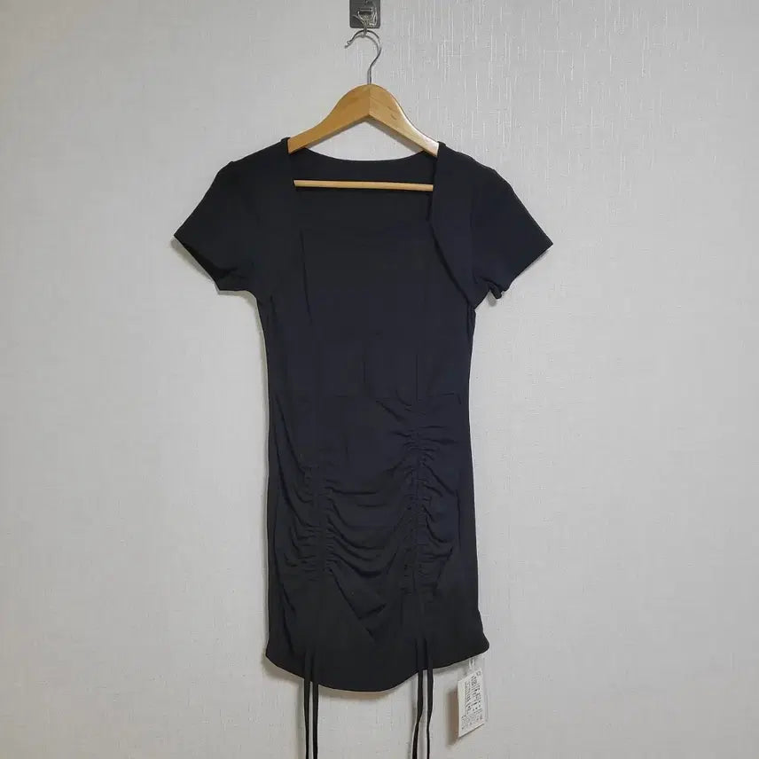 [SOLD OUT] 14.블랙 셔링 미니 원피스 미착용