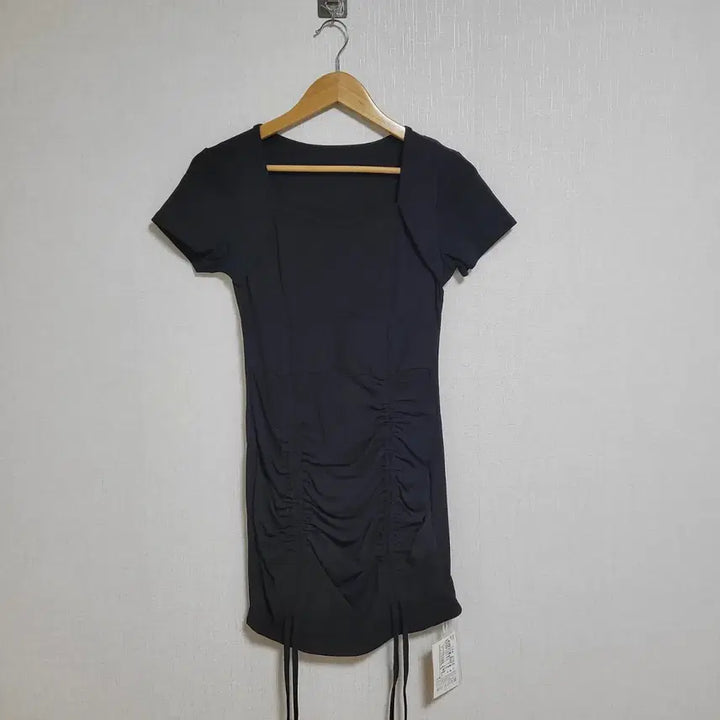 [SOLD OUT] 14.블랙 셔링 미니 원피스 미착용