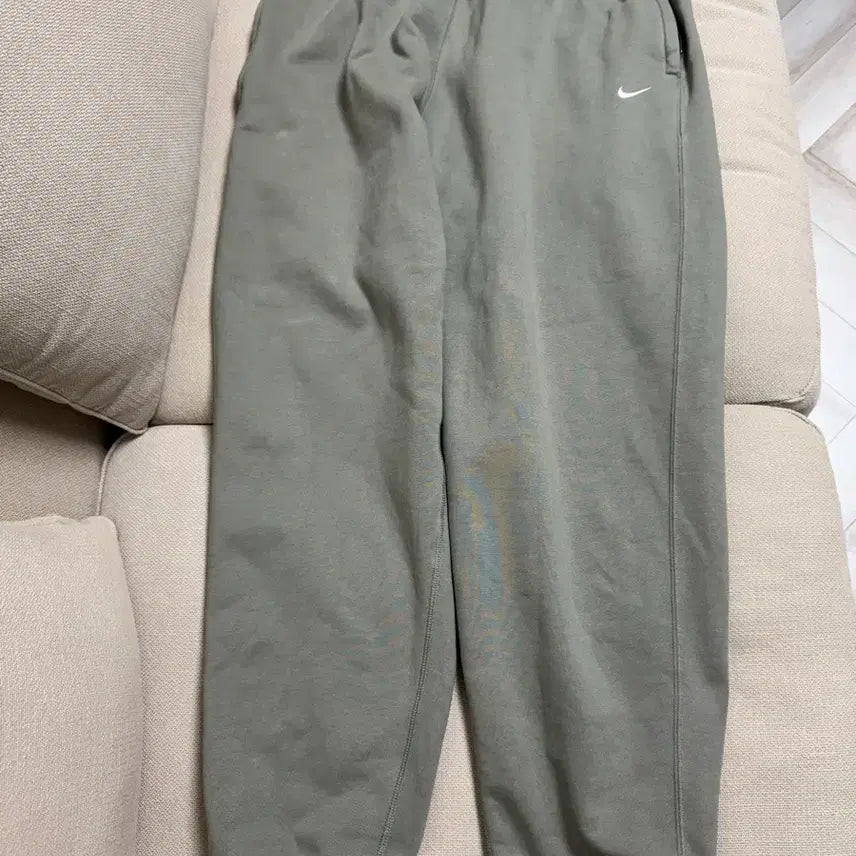 [BUNJANG] Nike Solo Swoosh Fleece Pants / 나이키 솔로 스우시 플리스 팬츠