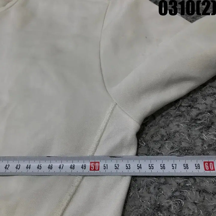 [SOLD OUT] 디스커버리 흰색 맨투맨 티셔츠 m
