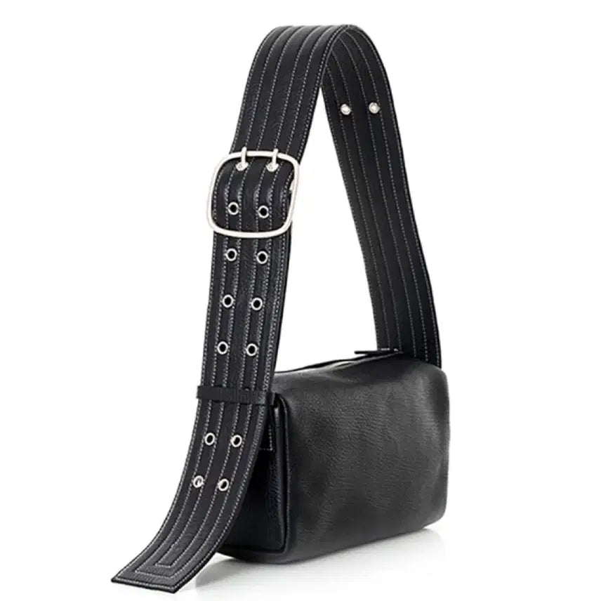 [BUNJANG] Juvine Leather Small Buckle Bag (Black) / (땡처리)쥬바인 레더 스몰 버클백(블랙)