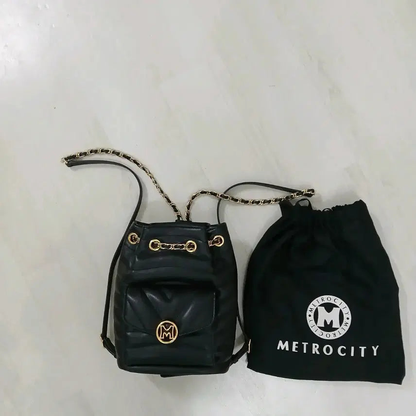[BUNJANG] Metro City Leather Quilted Backpack / 메트로시티 소가죽퀼팅 백팩  정품