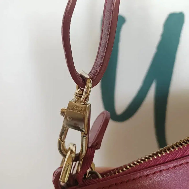[BUNJANG] Louis Quatorze Pink Crossbody Bag / 루이까또즈 핑크 크로스백