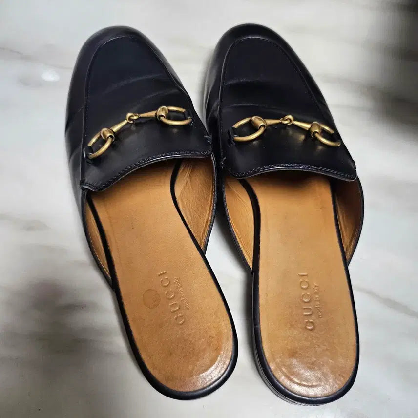 [BUNJANG] Gucci Horsebit Mule Black Leather Slippers / [정품 풀박/택포]구찌 홀스빗 뮬 블랙 230 (37)