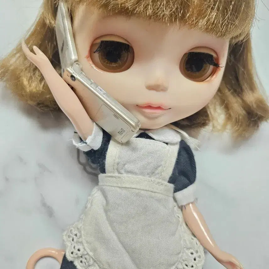 [BUNJANG] Miniature Flip Phone - Champagne Gold / 휴대폰 미니어쳐 - 샴페인 골드 플립폰