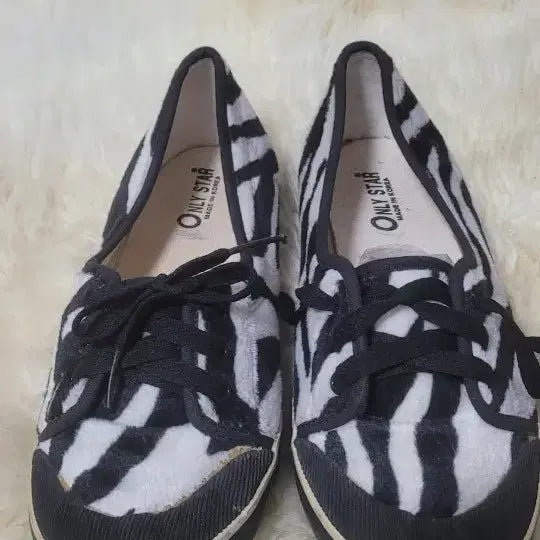[BUNJANG] Only Star Zebra Print Sneakers / Only Star 얼룩말 무늬 운동화230 235 240 개당