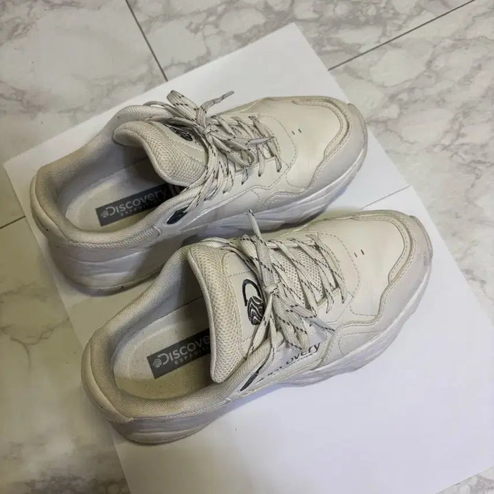 [BUNJANG] Discovery Jogger Flex Sneakers 240 / 디스커버리 조거 플렉스 운동화 240