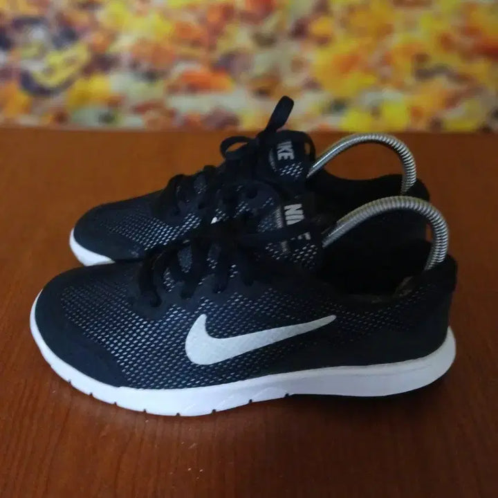 [BUNJANG] Nike Flex Experience 230 Sneakers / 나이키 플랙스 익스피리언스 230