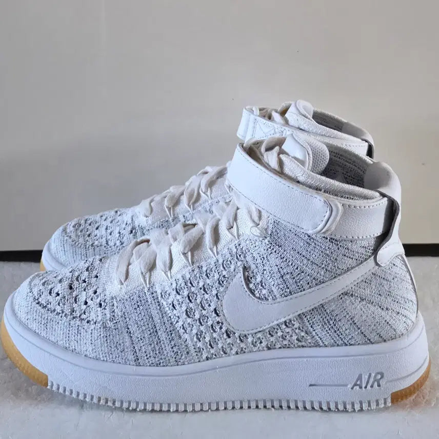 [BUNJANG] Nike Air Force 1 Ultra Flyknit White Sneakers / [255] 나이키w 에어포스1 울트라 플라이니트 화이트ㅡ단종매물,최저가