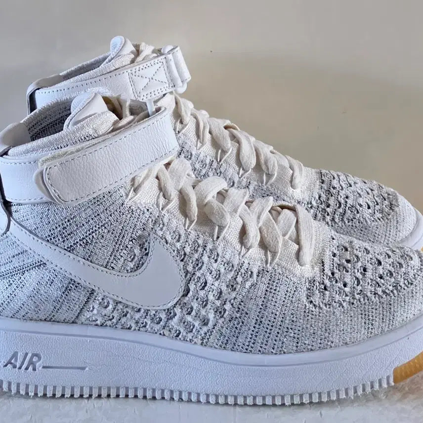 [BUNJANG] Nike Air Force 1 Ultra Flyknit White Sneakers / [255] 나이키w 에어포스1 울트라 플라이니트 화이트ㅡ단종매물,최저가