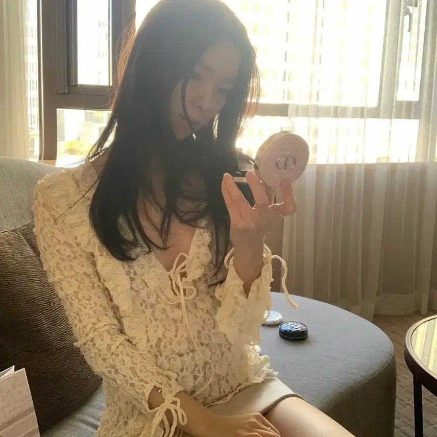 [BUNJANG] ZARA Lace Ruffle Top / 자라 레이스 프릴탑