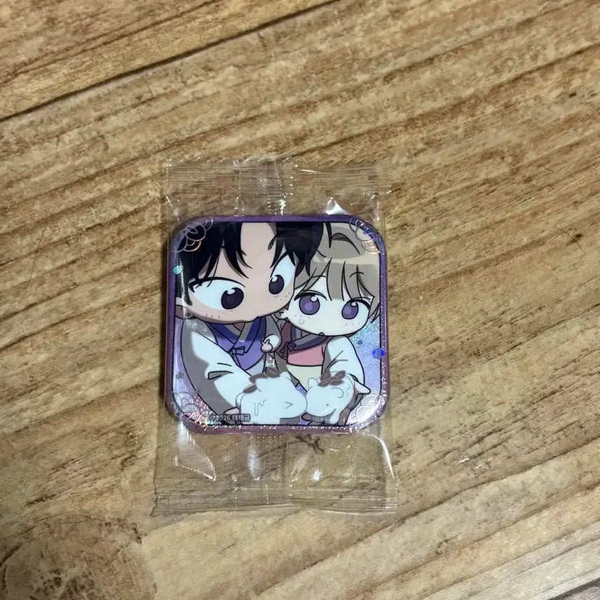 [BUNJANG] LE VOM Resin Biscuit New Year Can Badge / 근하신년 레봄 레진 캔뱃지 비스킷 원가 양도