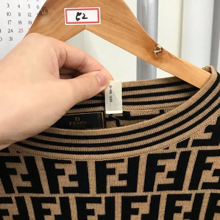 [BUNJANG] Fendi Zuca Wool Knit Sweater / 펜디 주카 니트